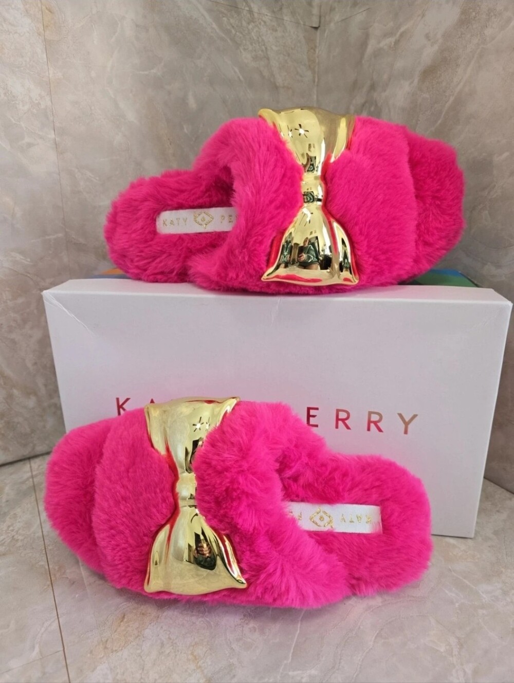 Katy Perry The Fuzzy Bow Slide Slippers Hot Pink Faux Fur NWT Size 5